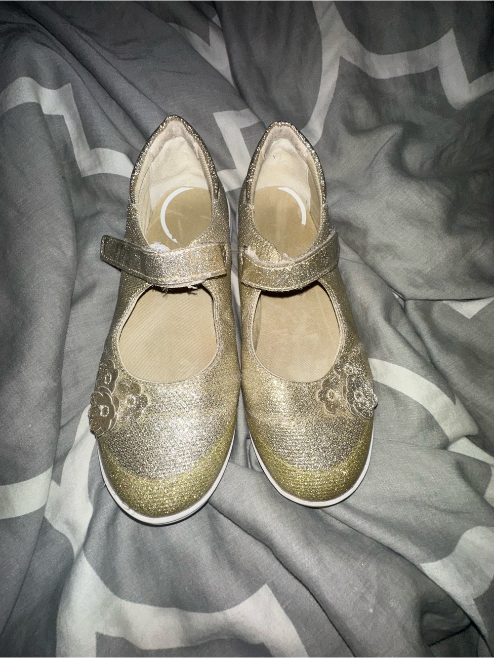 Stride Rite Holly Mary Jane Shoes – Champagne Gold Sparkle– Size 2W Retail $54